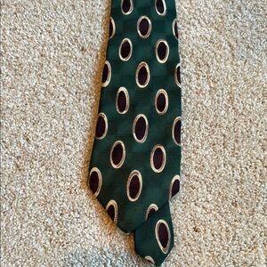 Elegant Green Patterned Men's Tie
